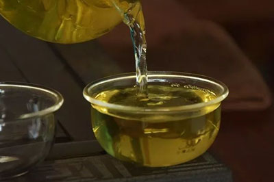 飲三杰而盡邦東，巖韻蘭香品鑒：生于山石上，韻味正當