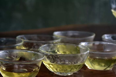 灑脫小戶賽：我們不能決定出生，也不能決定是否富貴；但我們能決定怎么愛，