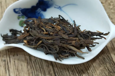 皇帝的貢茶：曼松